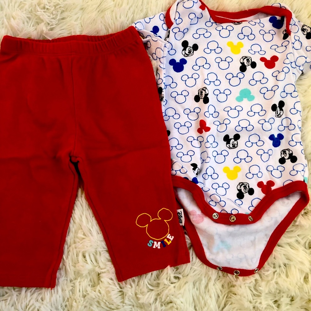 Disney baby 6-9 months onesie and pant set